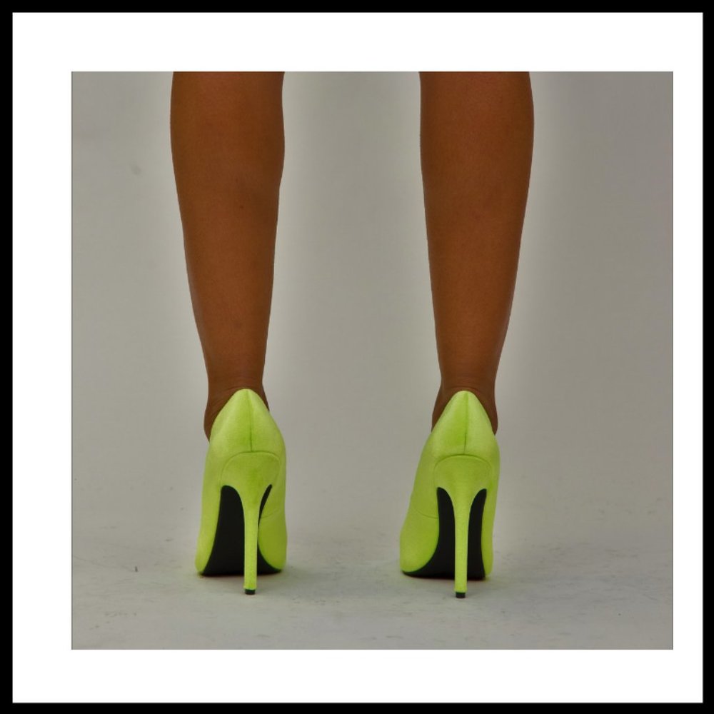 NWT Velvet Heels Pumps (Lime Green) - Picture 4 of 7